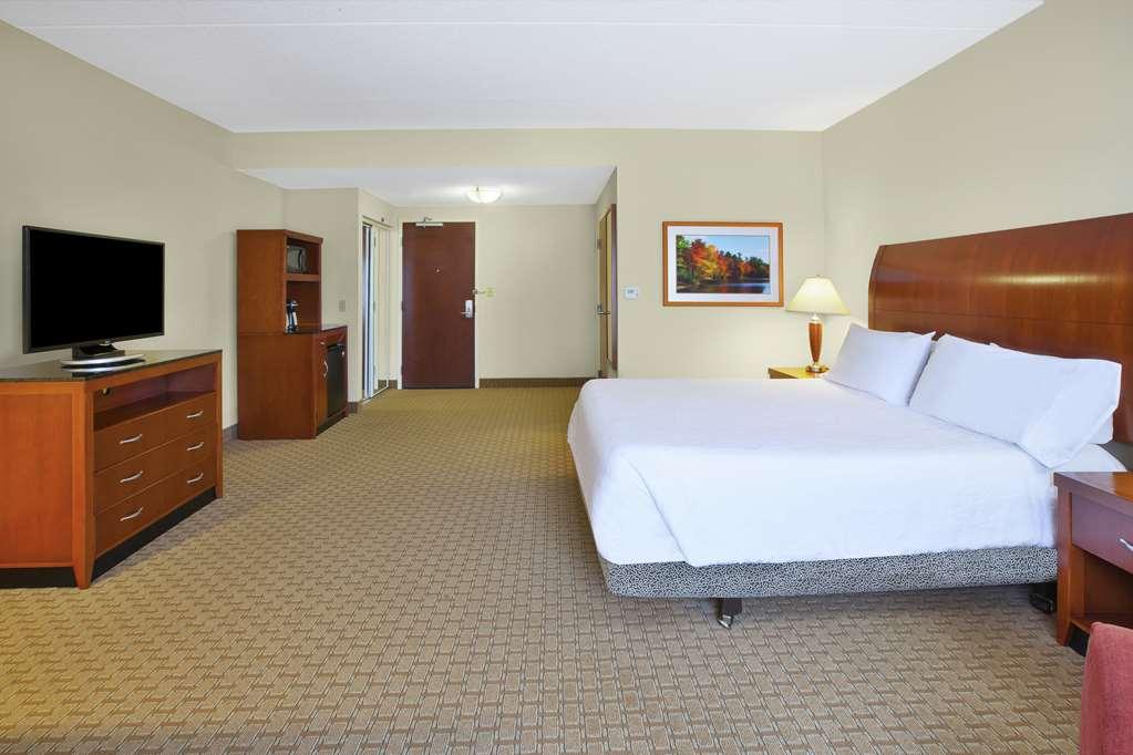 Hilton Garden Inn Кларксбург Номер фото