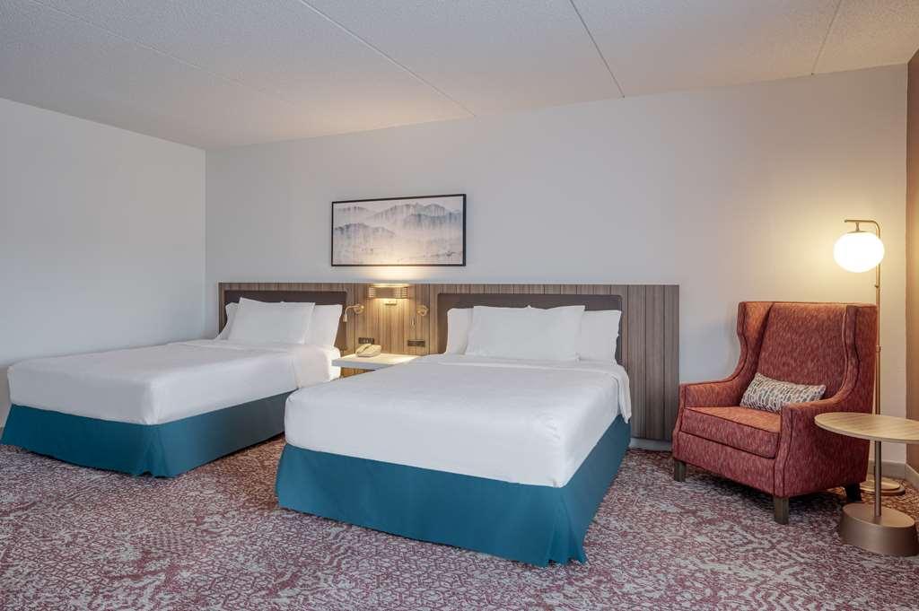 Hilton Garden Inn Кларксбург Номер фото