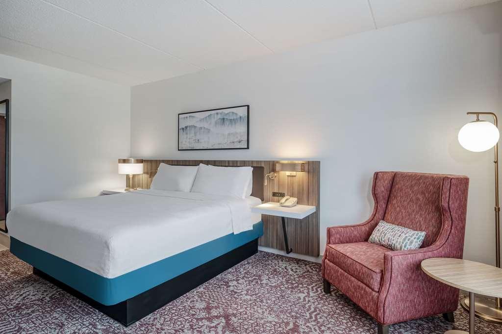 Hilton Garden Inn Кларксбург Номер фото