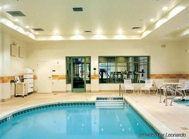 Hilton Garden Inn Кларксбург Зручності фото